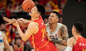 总决赛-孙铭徽28分周琦13+10 广厦胜北京总分1-1