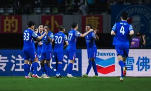 中超积分榜：申花蓉城齐头并进国安紧追不舍 亚泰垫底